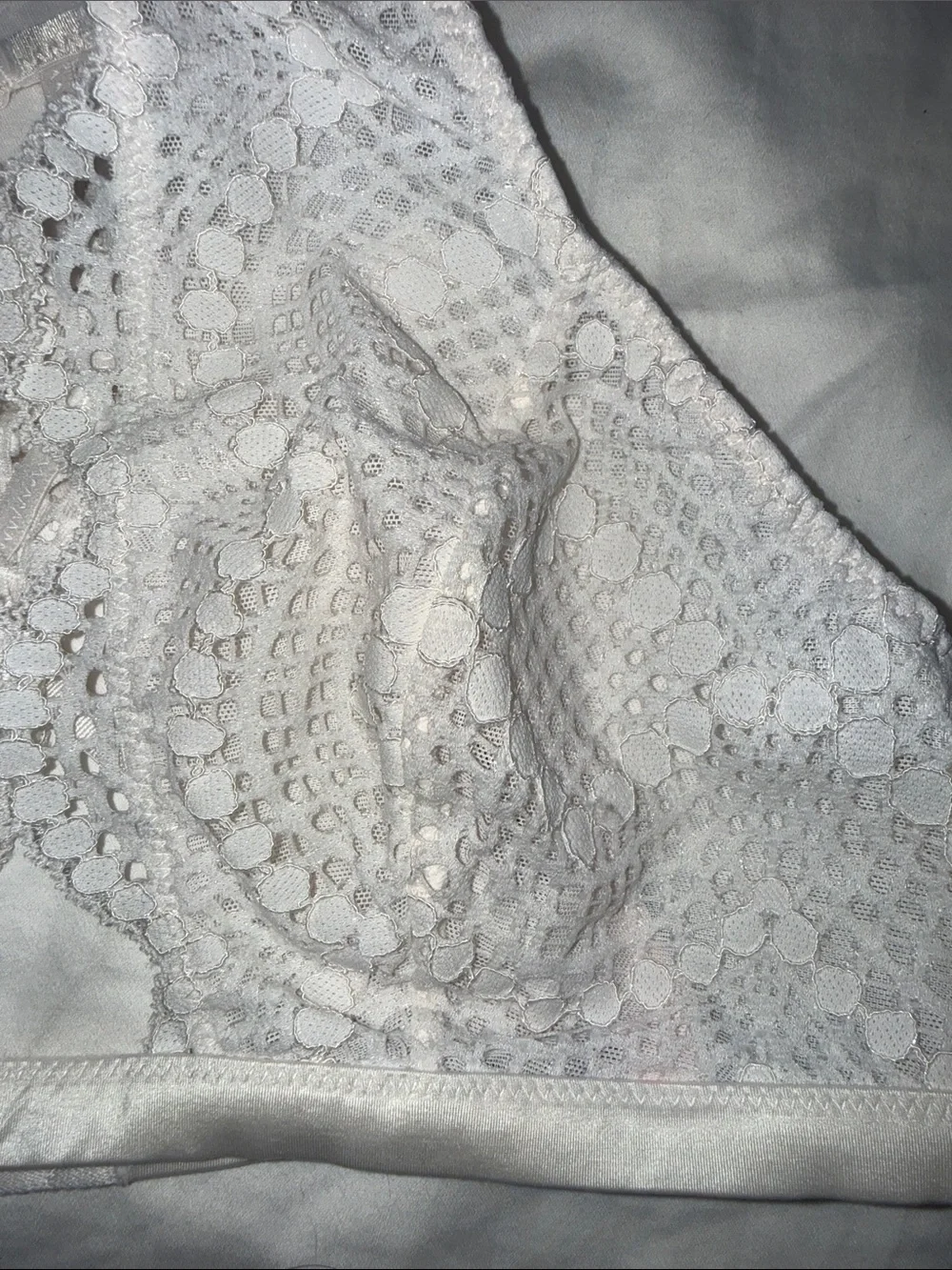 Victorias Secret bra no pads M adjustable straps Lace High-Neck Bralette White